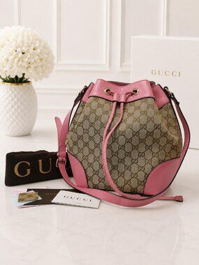 Authentic Gucci GG Supreme Canvas Pink Bucket Bag